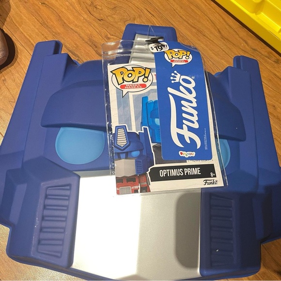 Brand new transformers Optimus prime funko mask - Picture 1 of 1